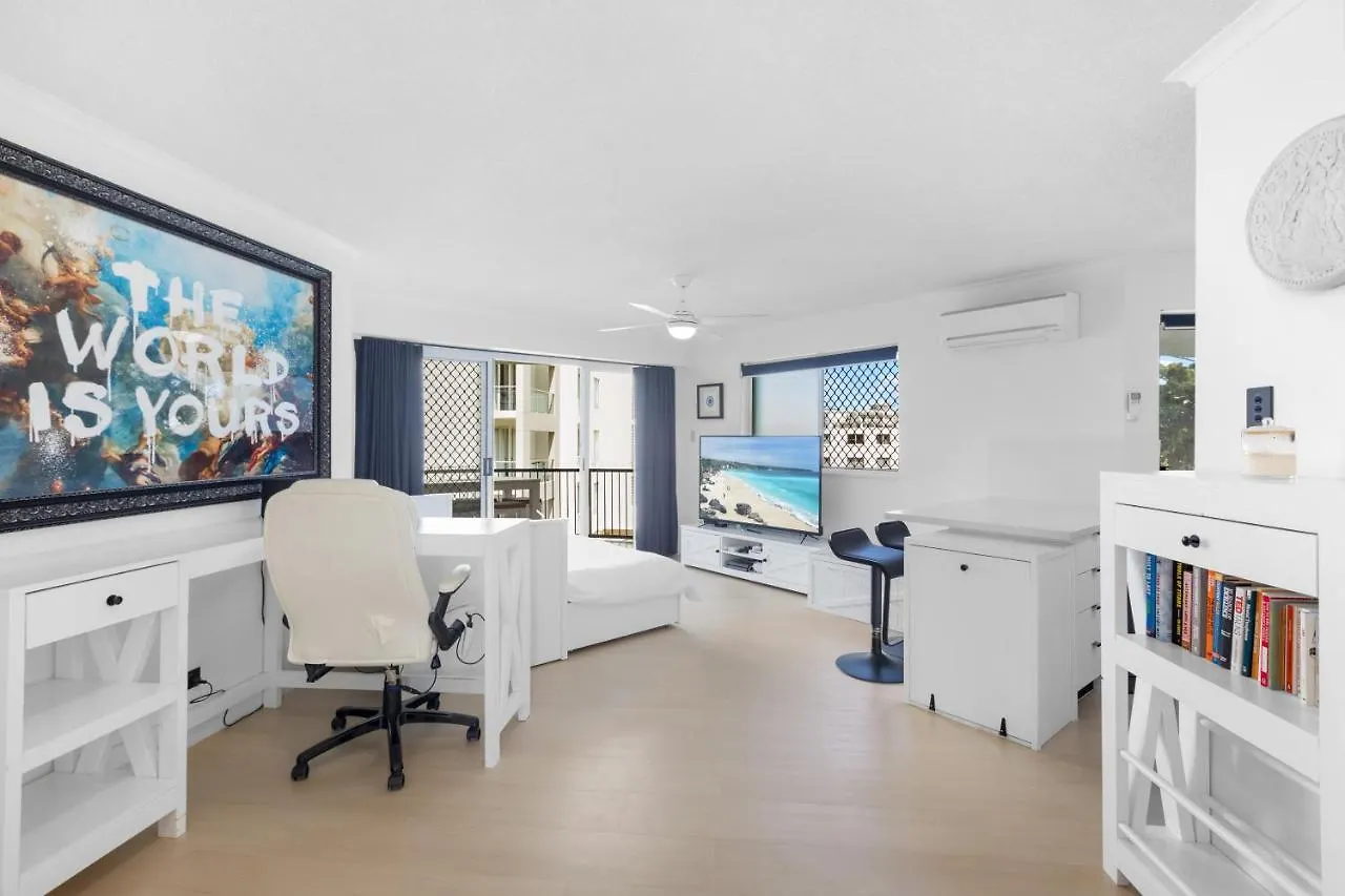 The Penthouse Mooloolaba, Private Luxury Rooftop Living Mooloolaba